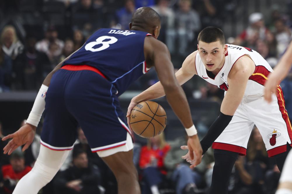 但由于与队 但由于与队