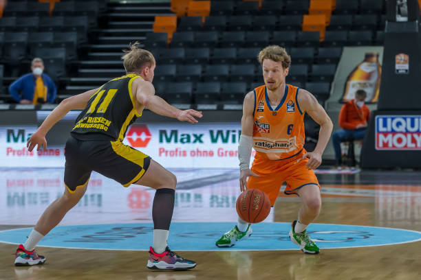 力球员的做 力球员的做